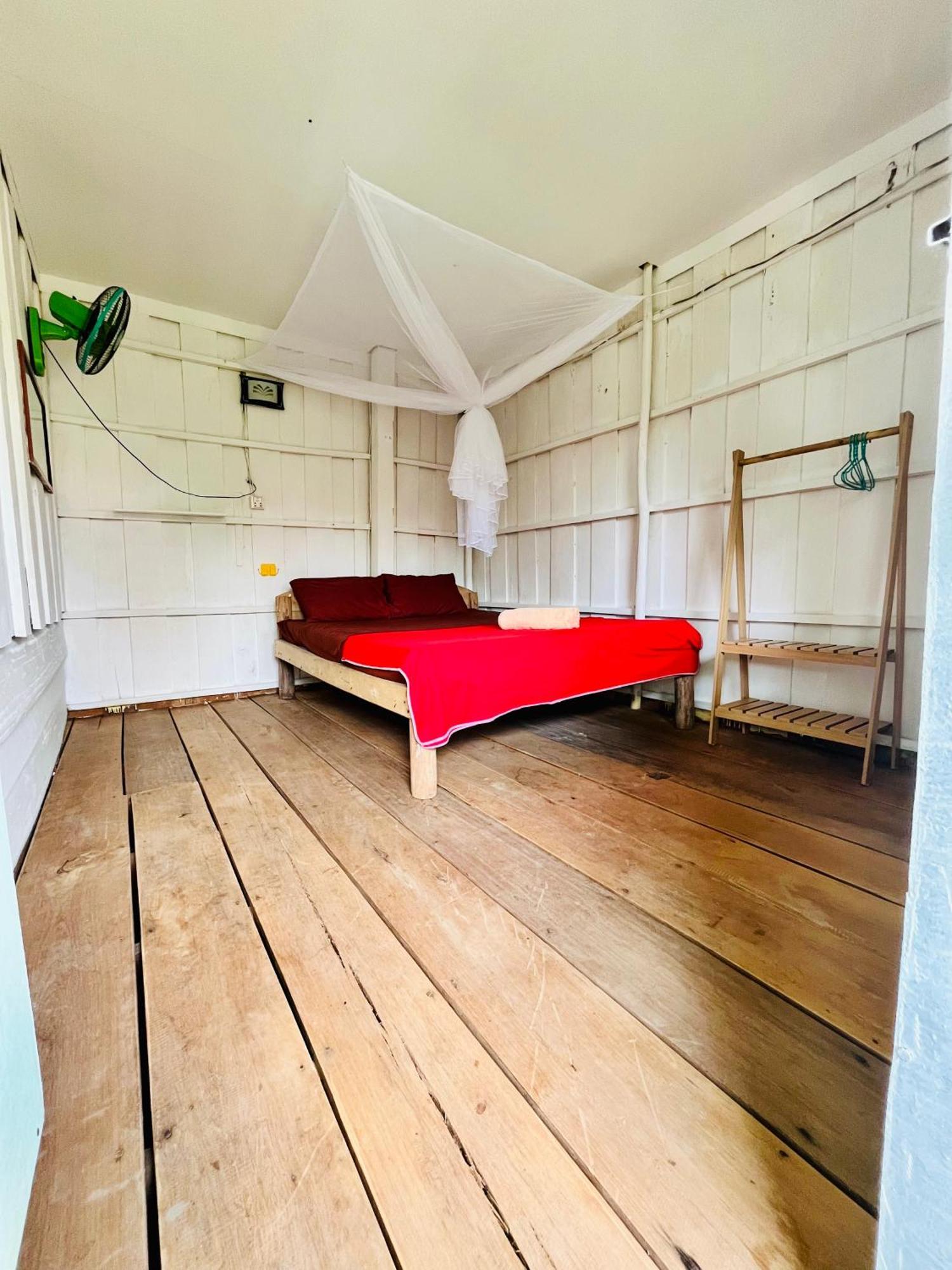 Happiness Guesthouse Koh Rong Sanloem Bagian luar foto